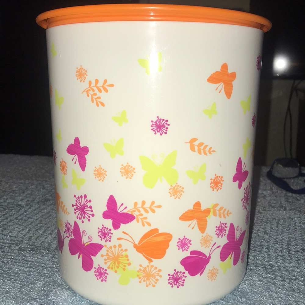 Tupperware 💜💛💖